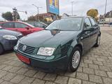 Volkswagen Bora 1.6 Comfort 139000km. Gepflegter Zustand - Volkswagen Bora in Bremen