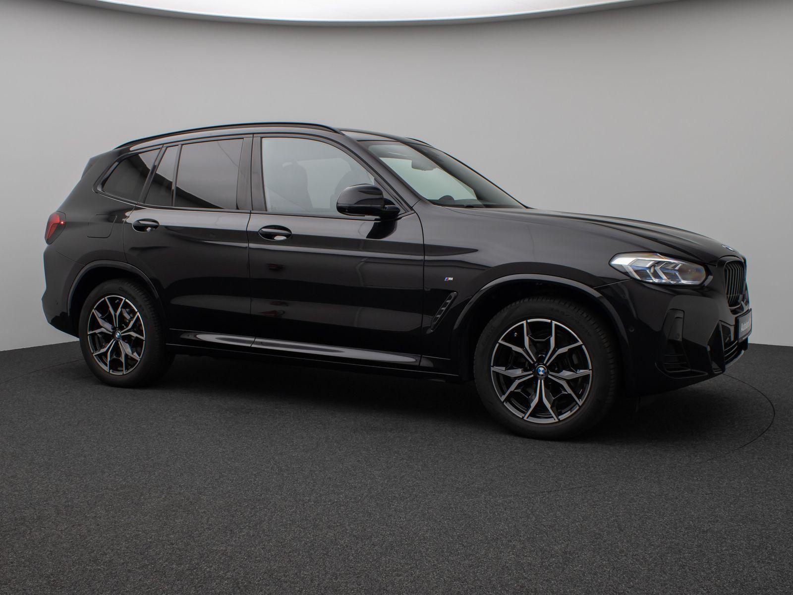 Fahrzeugabbildung BMW X3 xD20i M Sport 360° Laser DAB DispKey Panorama