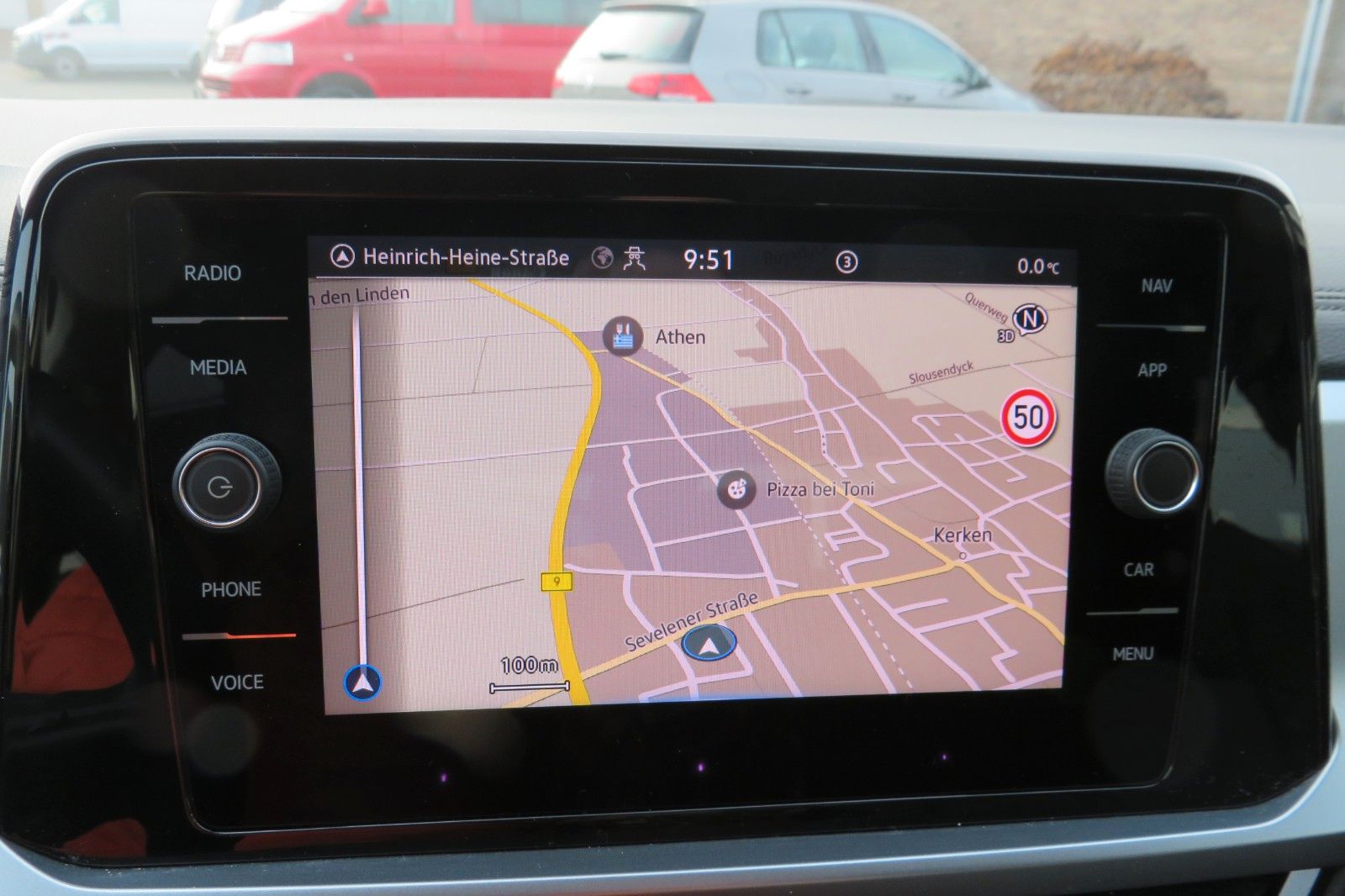 Fahrzeugabbildung Volkswagen T-Roc Life LED AHK KAMERA ACC NAVI 1.HD