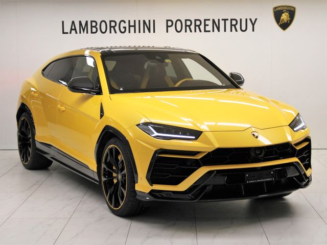 Lamborghini Urus Pearl Capsule