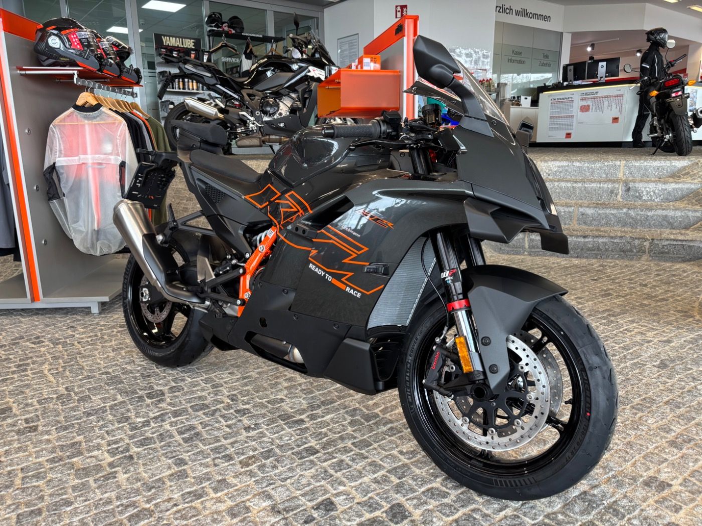 Fahrzeugabbildung KTM 990 RC R Modell 2026 48 Monate Garantie