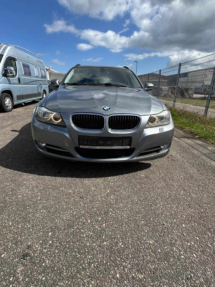 BMW 318 2011 — двигун 1.995 cm³, 143 HP (105kW)