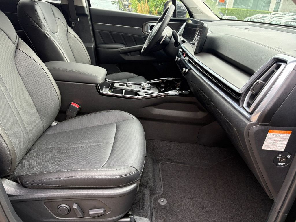 Fahrzeugabbildung Kia SORENTO PE 1.6T PHEV AWD PLUG&RIDE