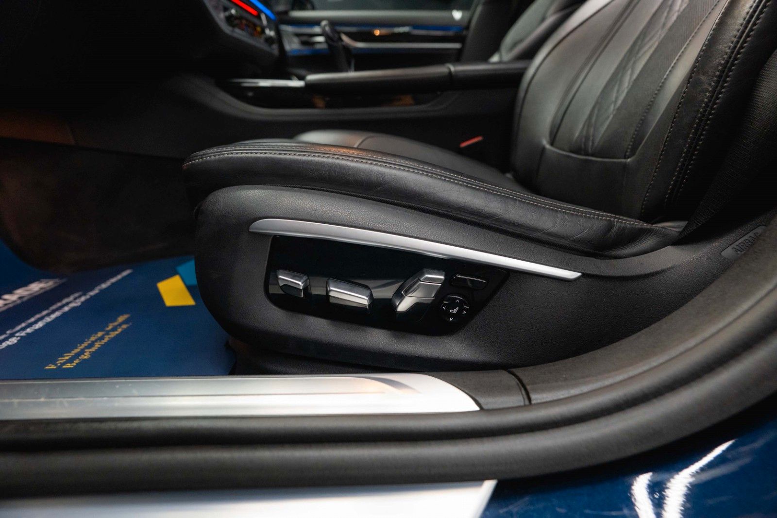 Fahrzeugabbildung BMW 730d L xDrive M Sport Shadow | 100% Option | 19%