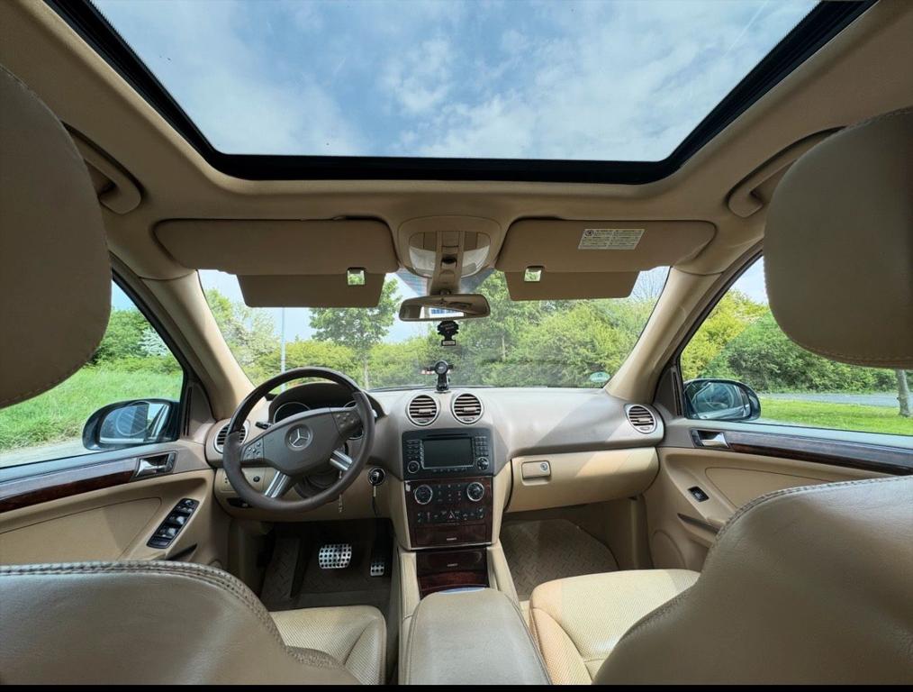 Mercedes-Benz ML 320