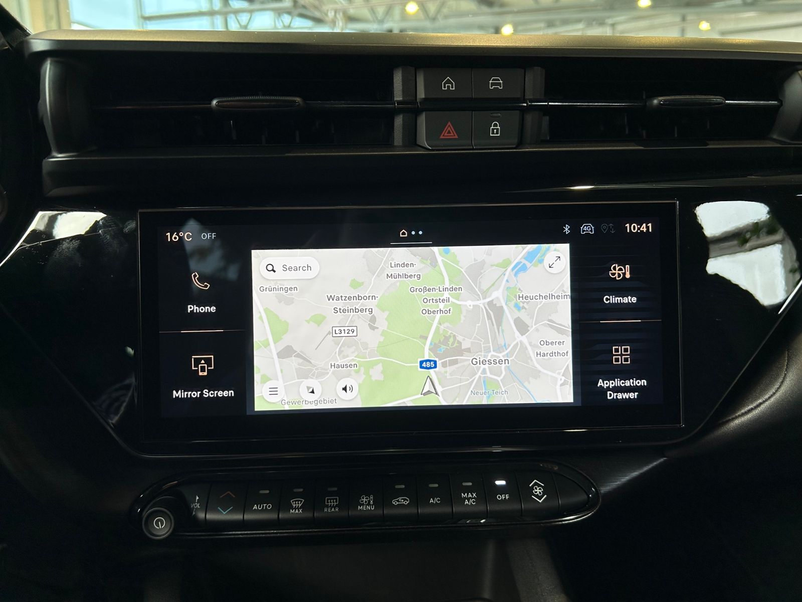 Fahrzeugabbildung Alfa Romeo Junior Ibrida Speciale - Technologie Paket