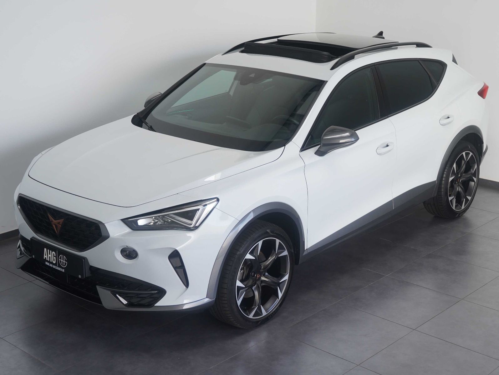 Fahrzeugabbildung CUPRA Formentor 1.5 TSI DSG LED/CARPLAY/KAMERA/PANO