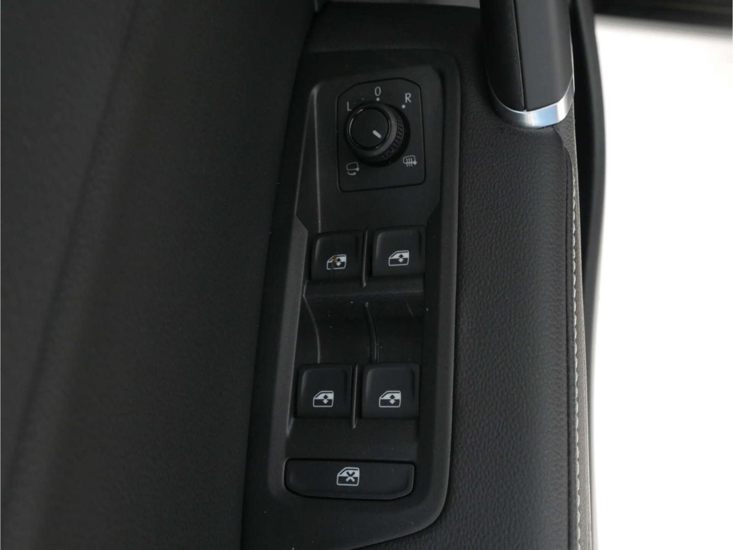 Volkswagen Touran 1.5 TSI GOAL DSG 7-Sitze/AHK/LED/NAV/RFK, миниатюра 17