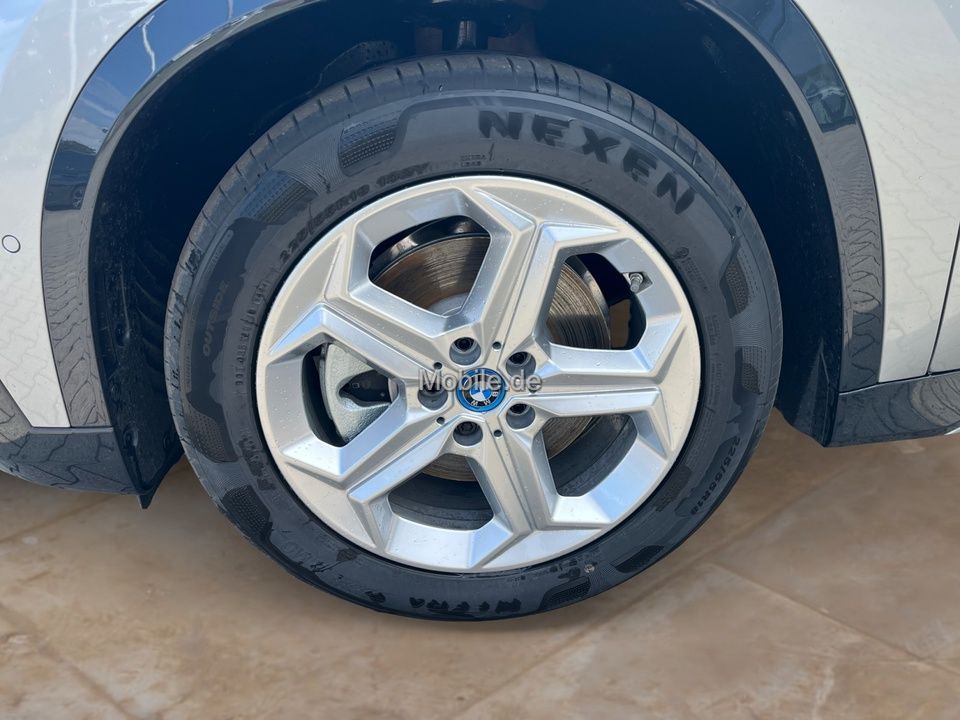 BMW iX1 - Bild 2