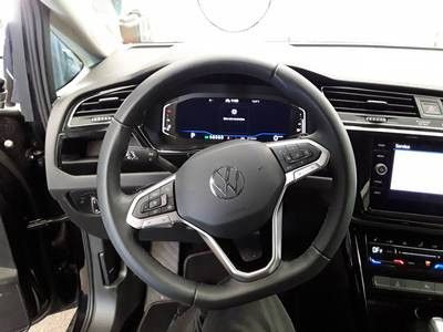 Touran 2.0 TDI DSG HIGHLINE 7-SITZER LED+AHK+ACC