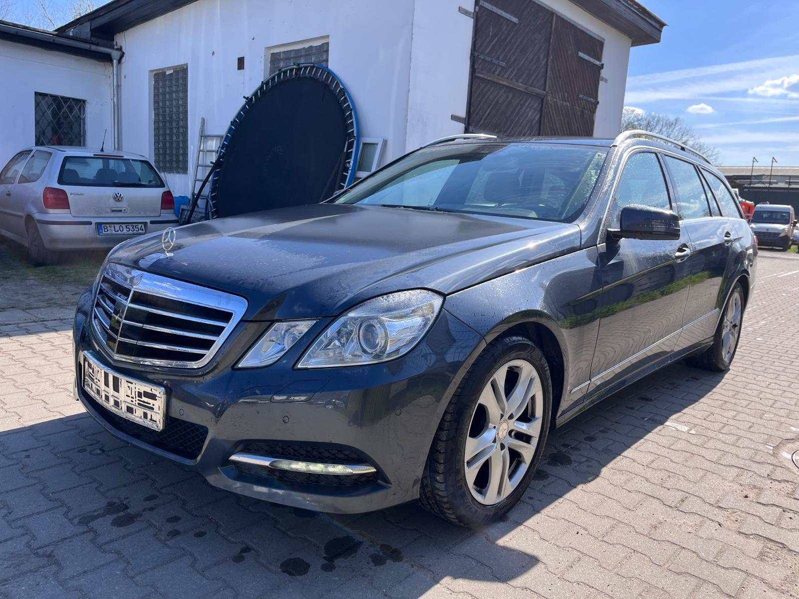 Mercedes-Benz E T-Modell E 220 CDI BlueEfficiency AVANTGARDE