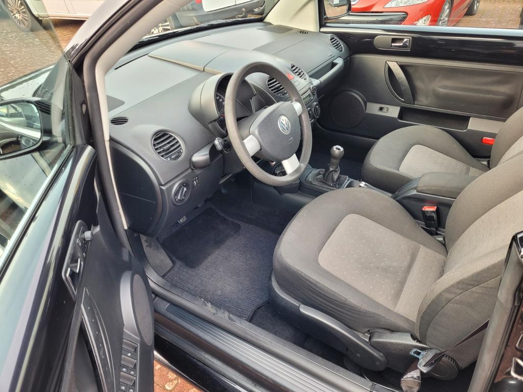 Volkswagen New Beetle