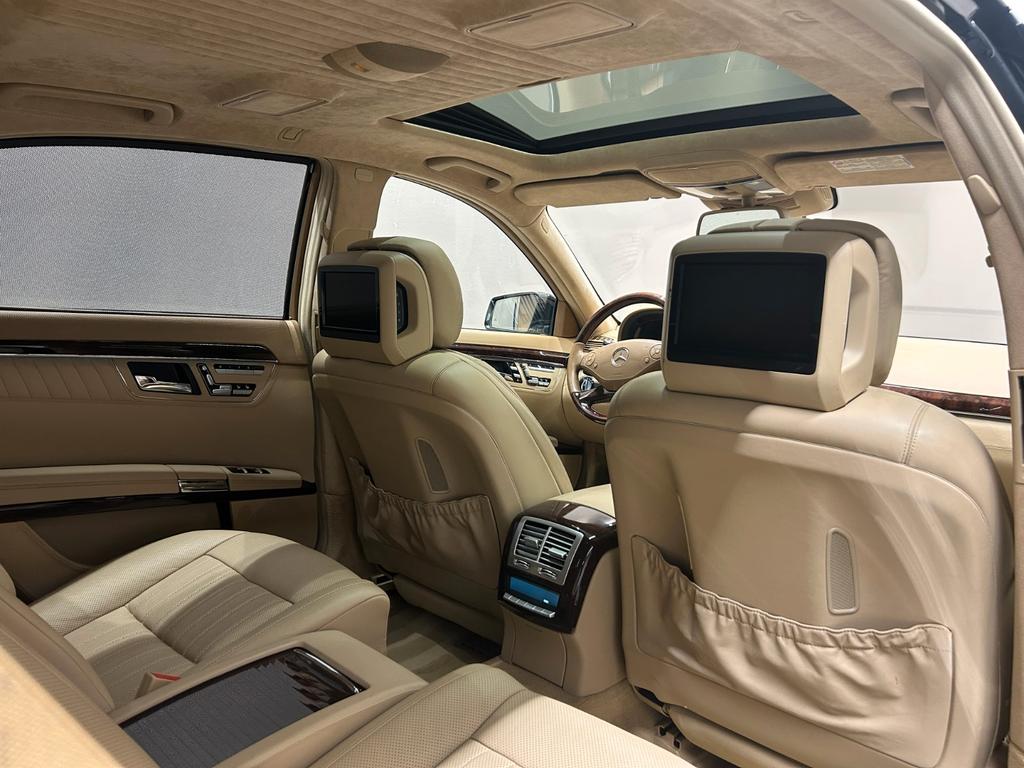 Mercedes-Benz S 600