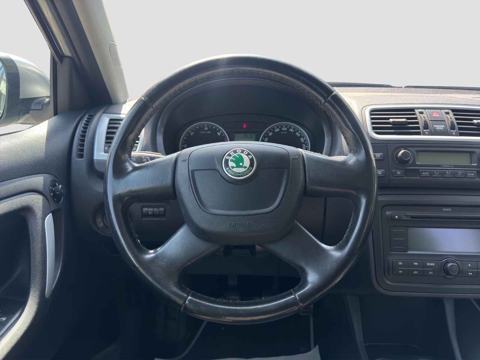 Fahrzeugabbildung SKODA Fabia Combi Scout /Klimaautom./Schiebedach/II.Hd