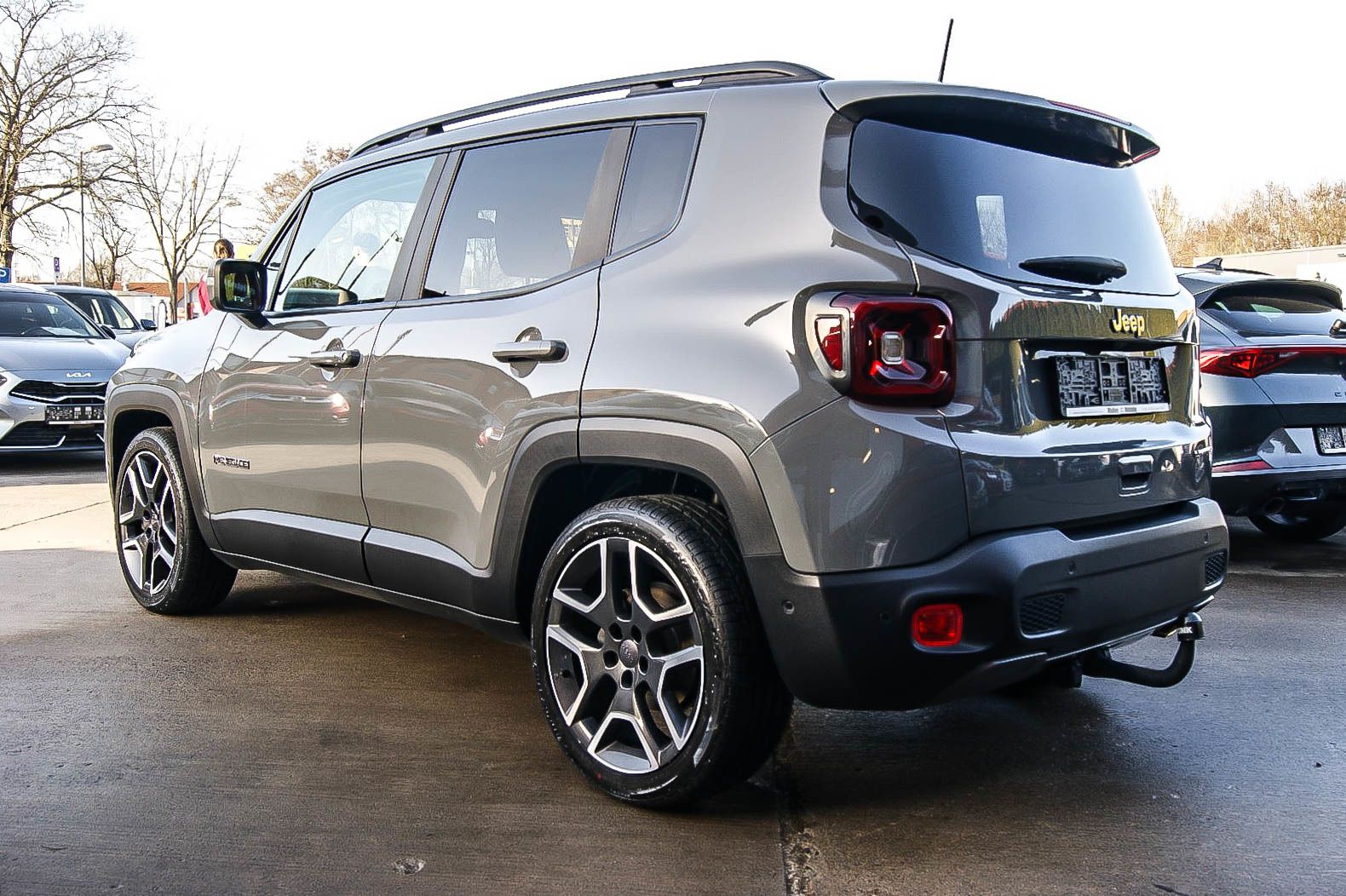 Fahrzeugabbildung Jeep Renegade 1.3 T-GDI Limited FWD KENWOOD PANORAMA