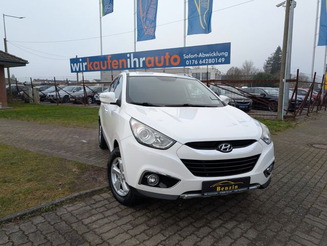 Hyundai ix35 Style AWD*TEILELEDER*AHK*KAMERA*PDC !!