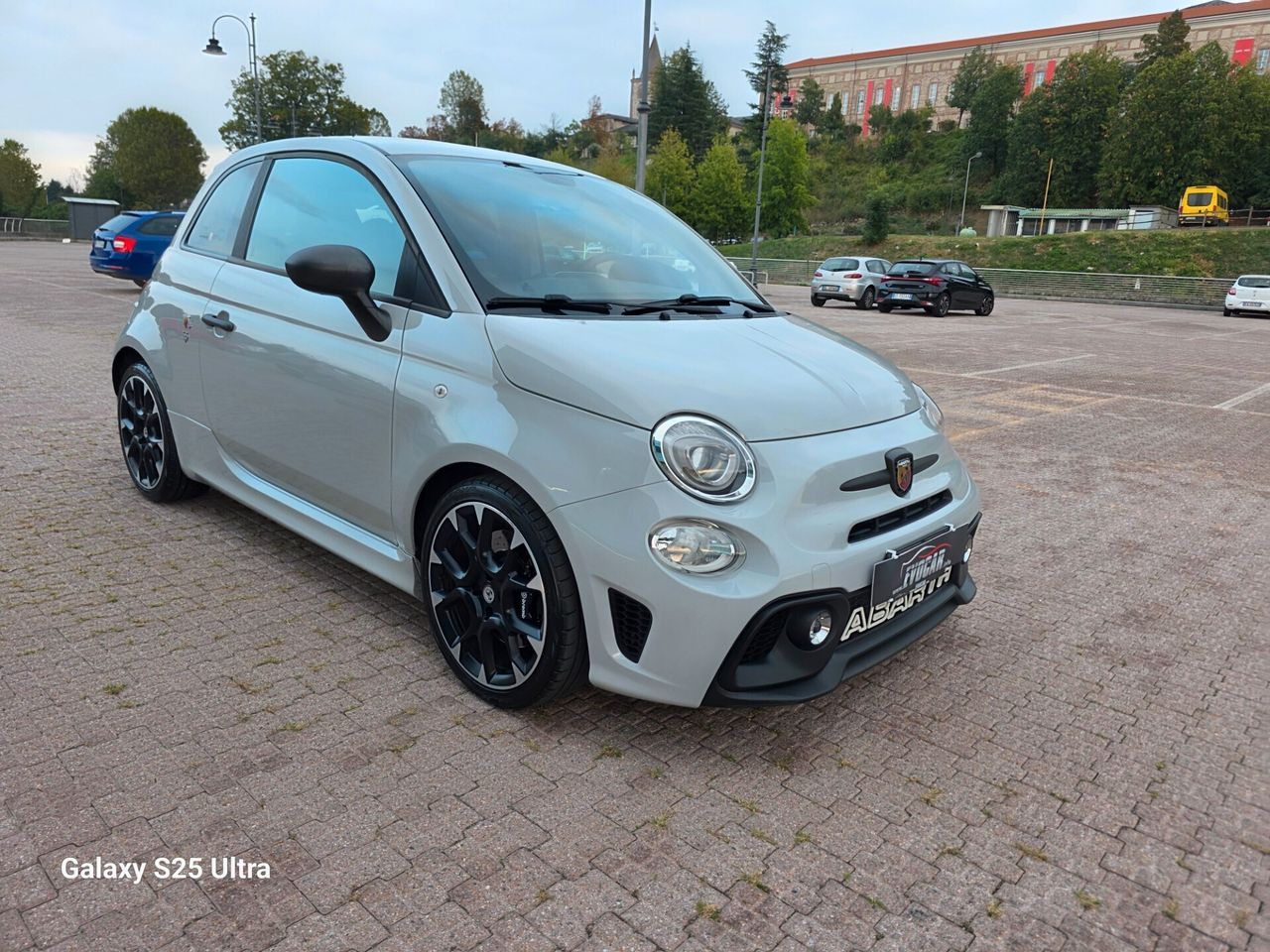 Abarth 595 180 CV Competizione valutiamo usato imagem 3