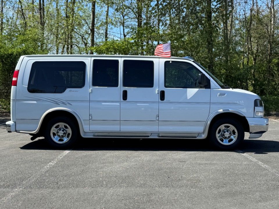 Fahrzeugabbildung Chevrolet Express Regency Protege 5.3 V8 LPG LowTop
