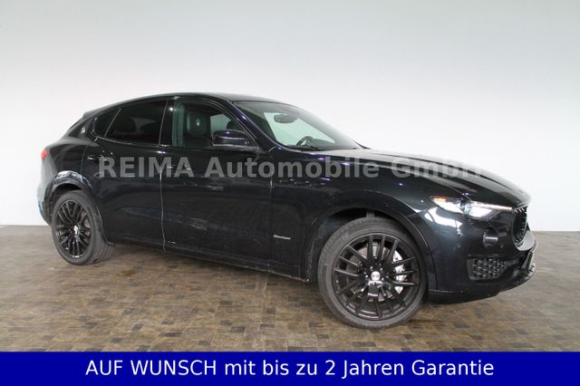 Maserati Levante 3,0i Grand Lusso , LED, Pano, ACC