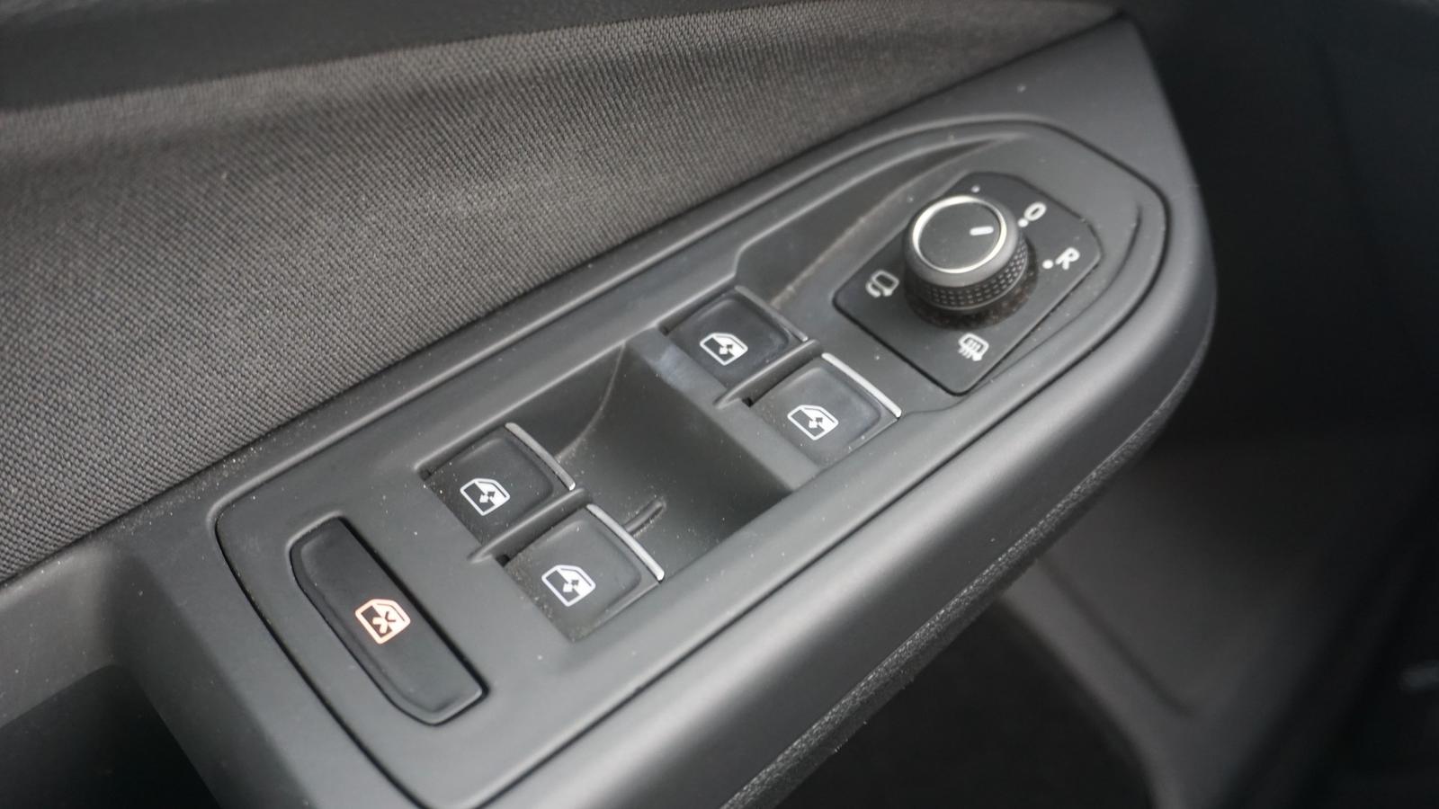 Volkswagen Golf VIII 1.5 eTSI DSG Style LED Navi ACC Kamera, миниатюра 20