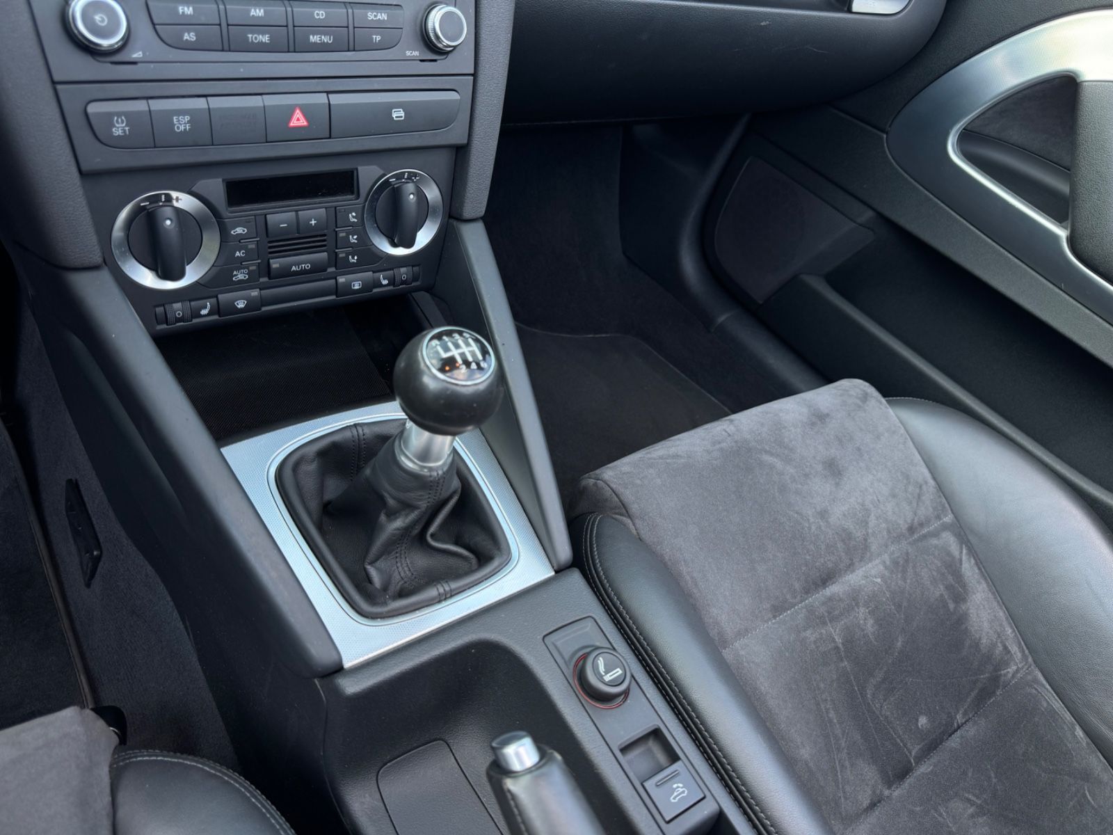 Fahrzeugabbildung Audi A3 Cabriolet Attraction*Alcantara*8Fach*PDC*SZH
