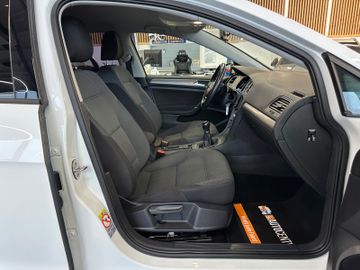 MYAUTOCENTER – Gebraucht- und Jahreswagen mit Werkstattservice in Pfaffenhofen Volkswagen Golf VII Lim. Comfortline BMT