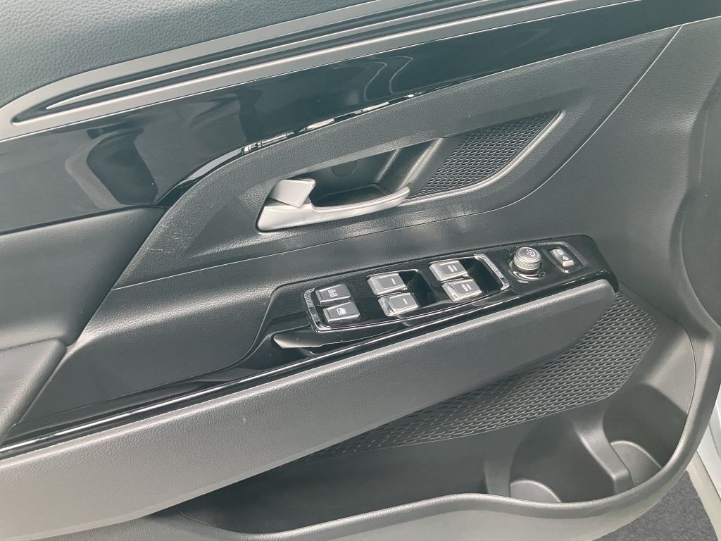 Fahrzeugabbildung Ssangyong Korando Quartz 4x2 Navi*Fernlichtass.*PDC*SpurH