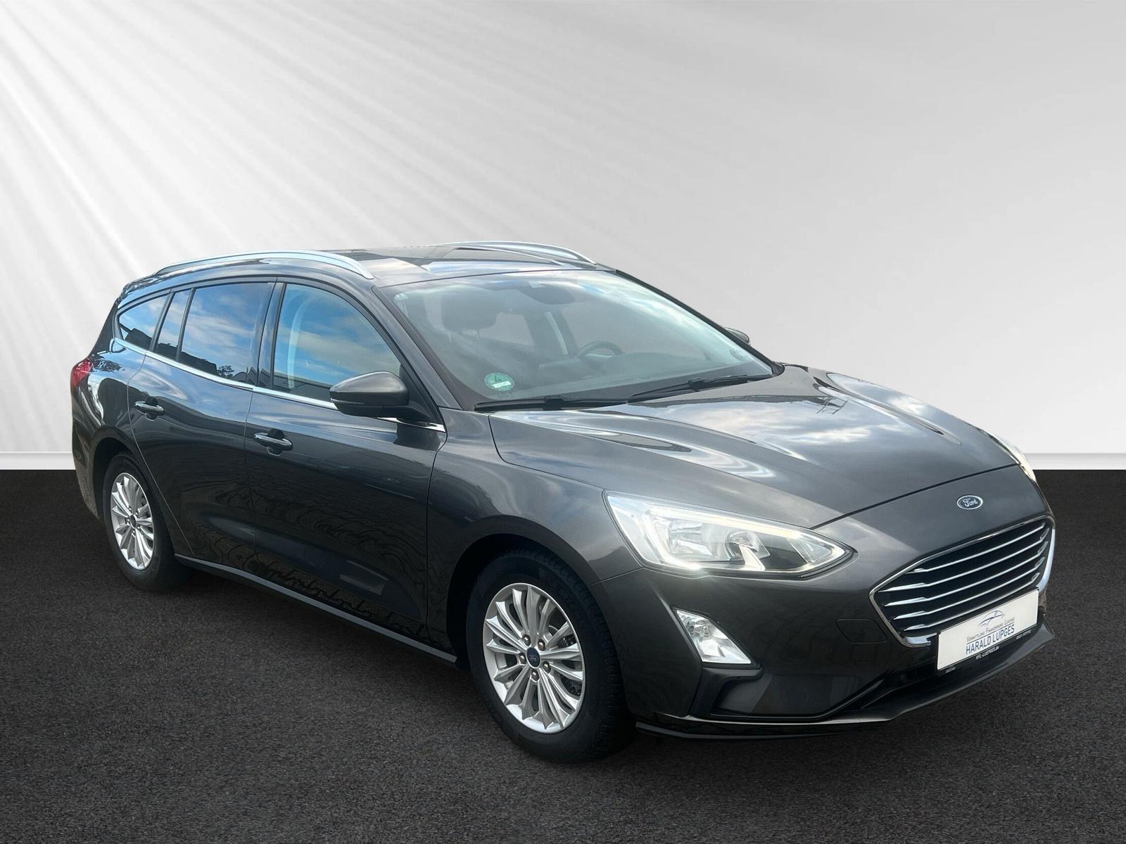 Ford Focus Titanium Automatik, Navi, LED-Licht, Tempo