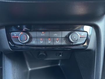 Opel Corsa 1.2 Klima Sitzheizung Tempomat LED