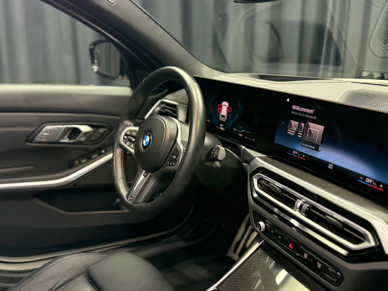 Fahrzeugabbildung BMW M340i xDrive Touring LCI |H/K|360°|PANO|HuD