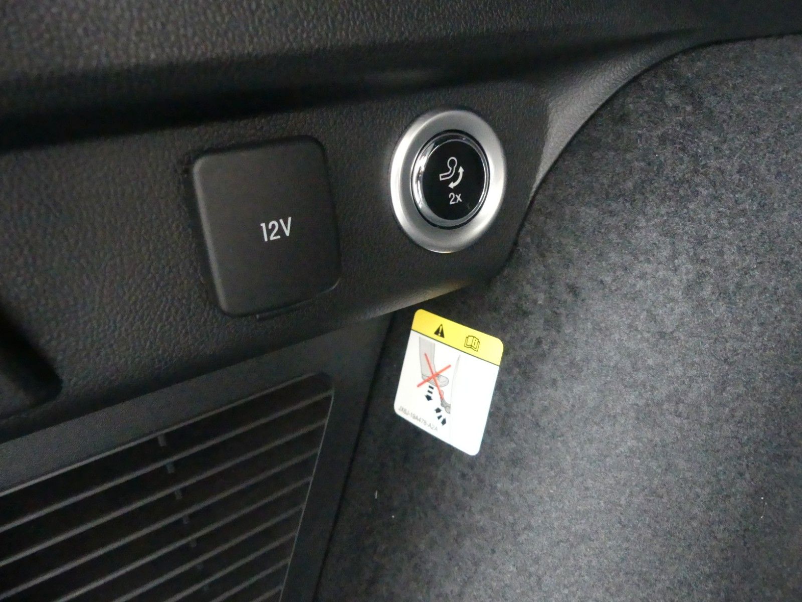Fahrzeugabbildung Ford Kuga Plug-In Hybrid ST-Line X