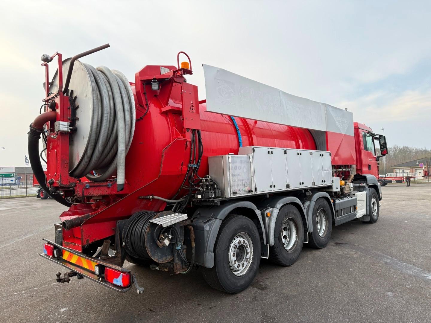 MAN TGS 35.480 8x4*4 JHL Hvidtved 16.000 l. Kombi