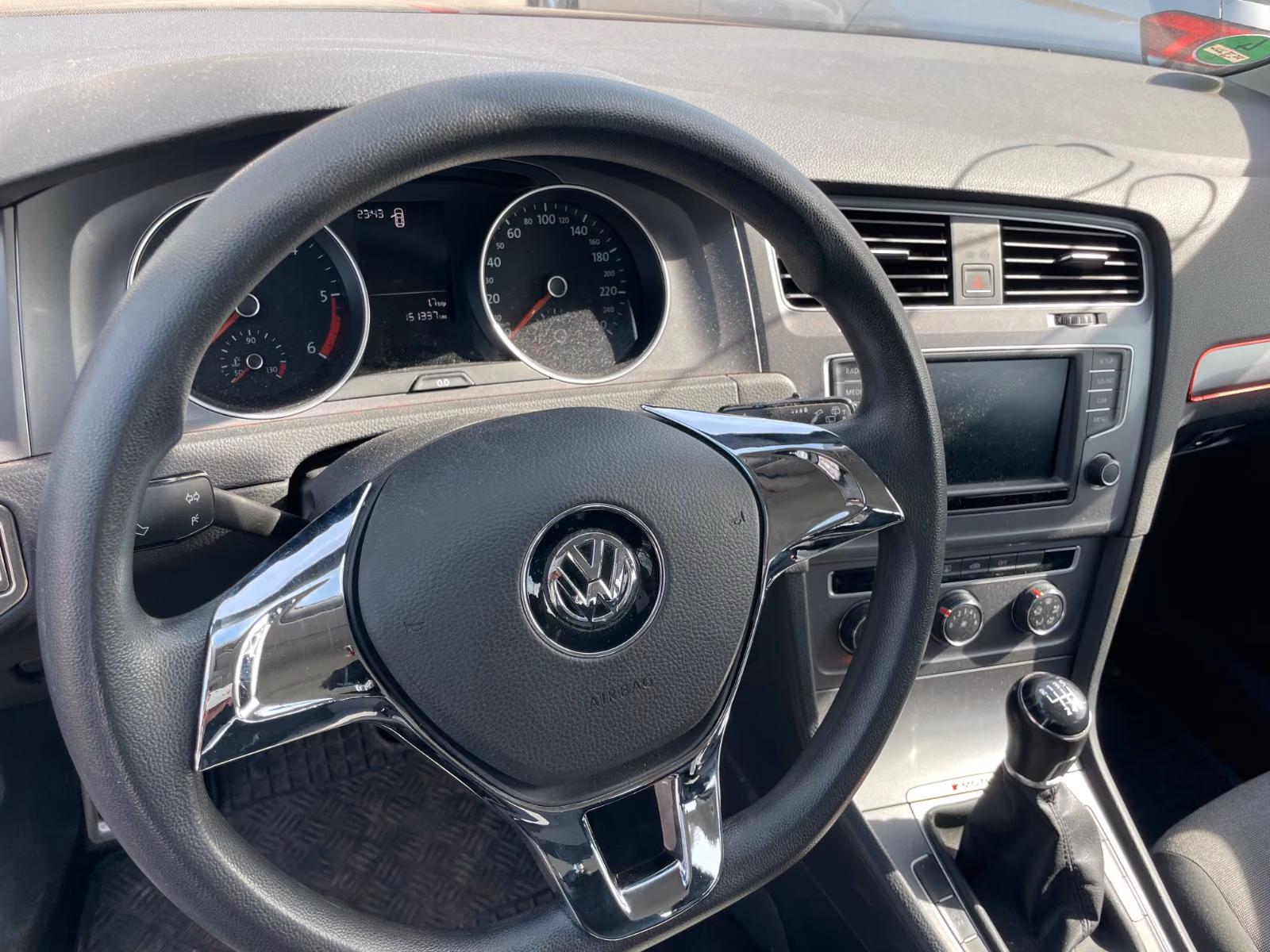 Volkswagen Golf 2015 — photo 12