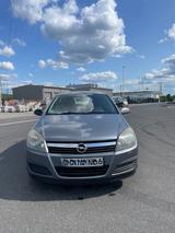 Opel Astra 1.9 CDTI 74kW - - Opel Astra aus 2006 mit Diesel-Antrieb: Limousine
