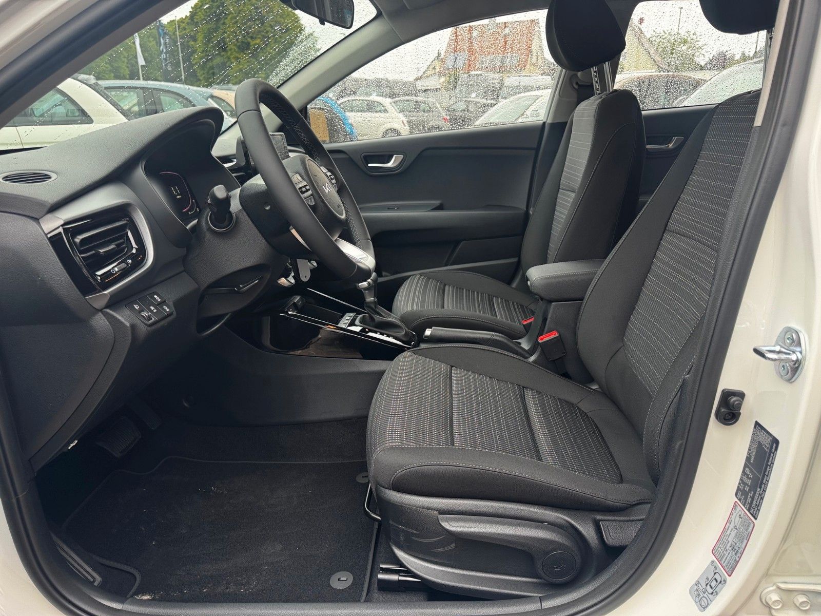 Fahrzeugabbildung Kia Stonic 1.0 T-GDI 100 Vision DCT7 NAVI KAMERA