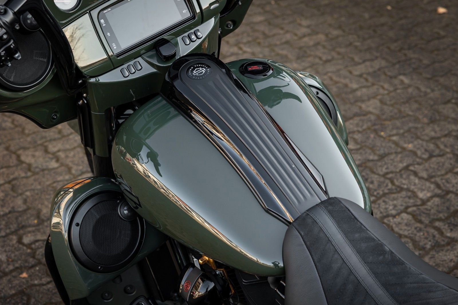 Fahrzeugabbildung Harley-Davidson CVO Street Glide FLHXSE 140 TORXSTER JEKILL&HYDE