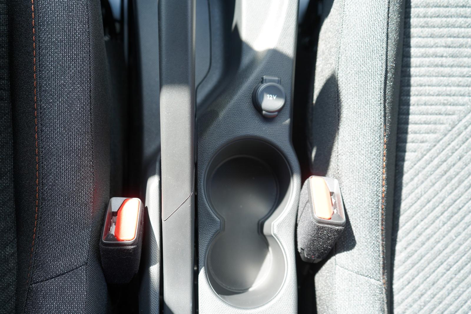 Peugeot 2008 1.2 PureTech LED Navi Kamera