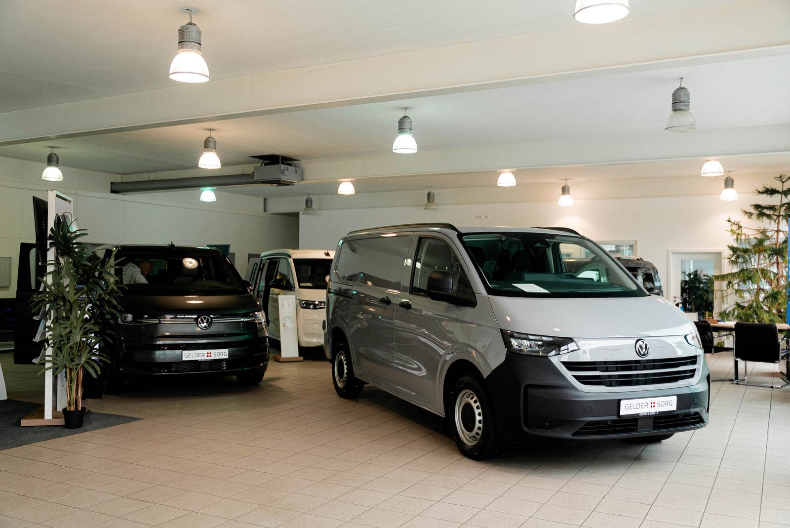 showroom-image-main
