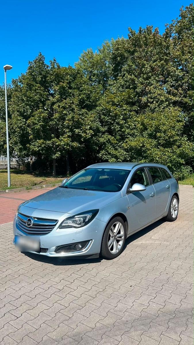Opel Insignia 2013 — interior