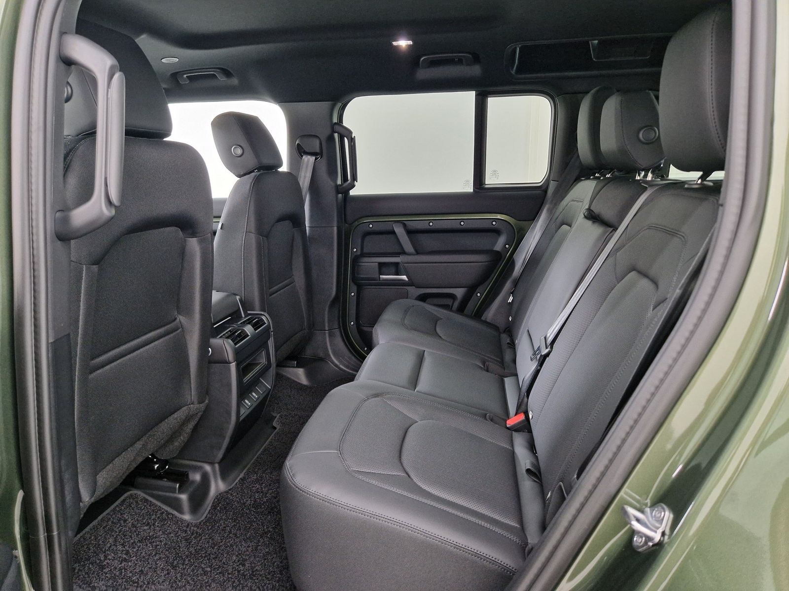 LAND ROVER Defender  110 3.0 Diesel D200 S – Bild 10