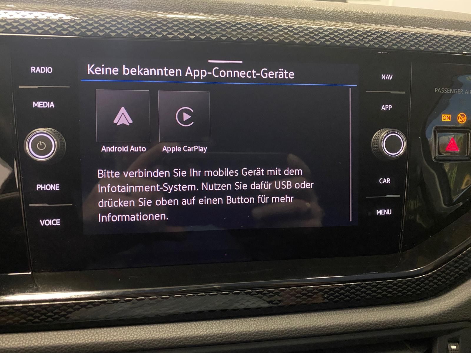 Fahrzeugabbildung Volkswagen Taigo 1.5 TSI ACT Life APP+MATRIX+ALLWETTER+RFK+