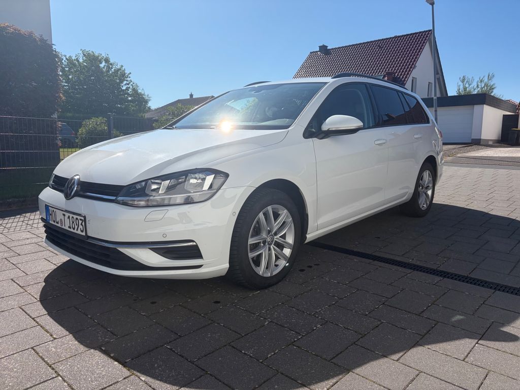 Image of Volkswagen Golf