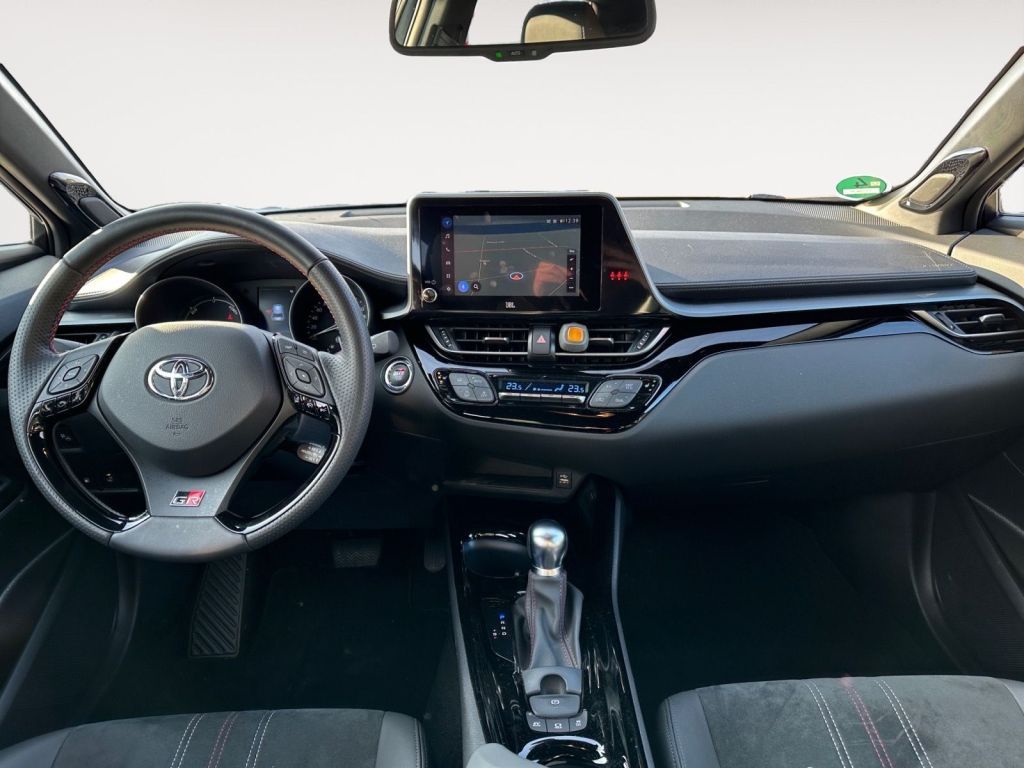 Fahrzeugabbildung Toyota C-HR 2.0 Hybrid GR Sport