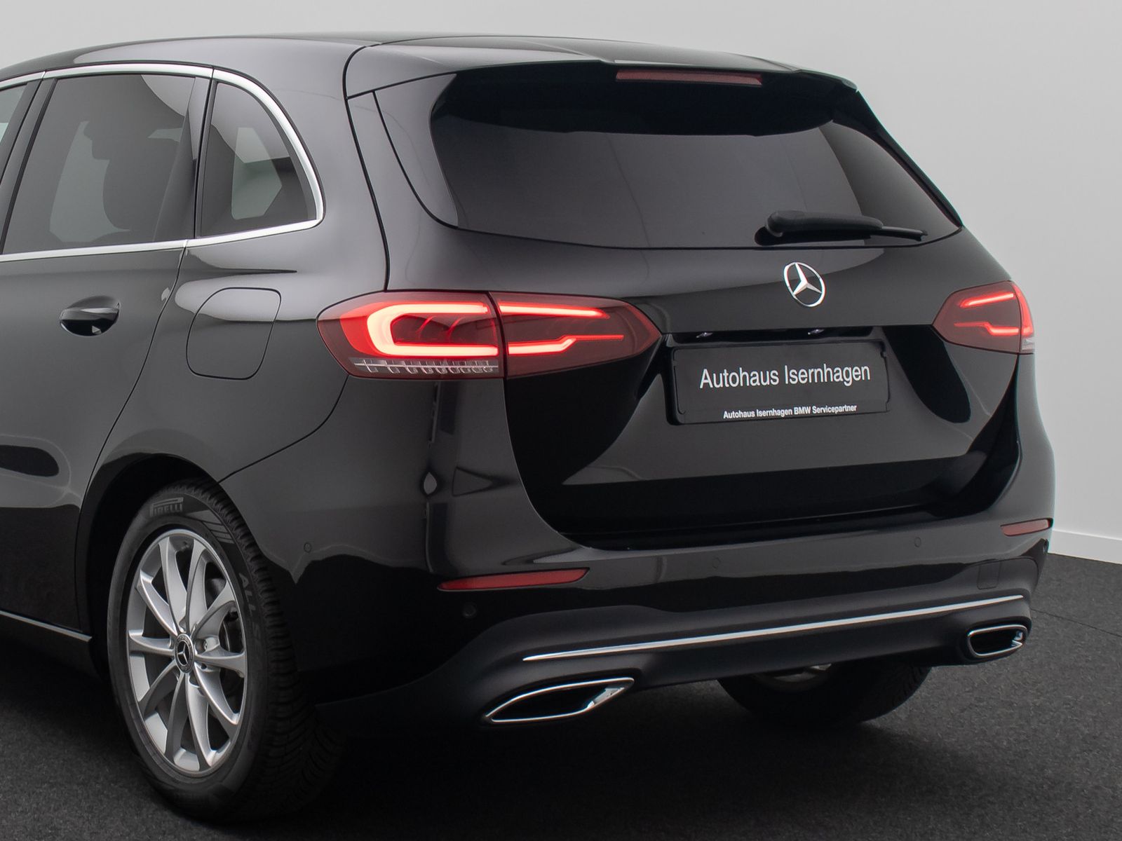 Fahrzeugabbildung Mercedes-Benz B 180 Kamera SoundSys LED Navi Tempomat Komfort