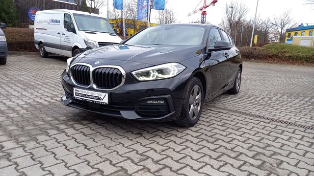 BMW 118i Automatik/ACC + Stop&Go/Parkassi/LED/Navi