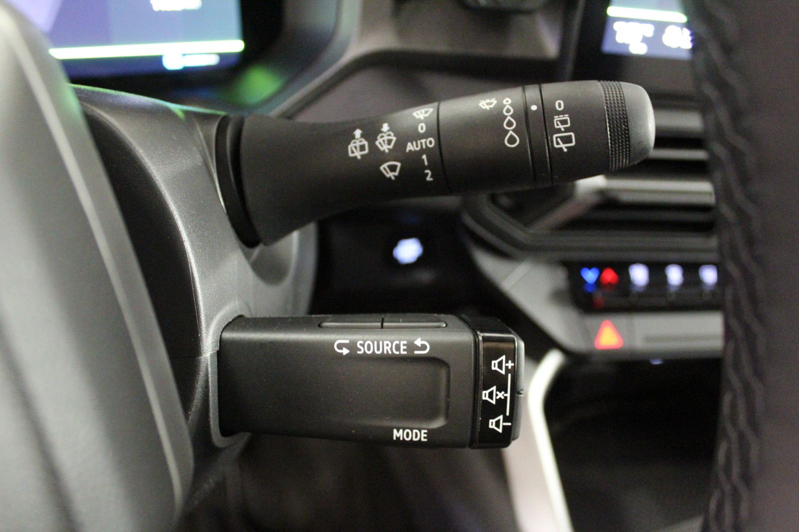 Fahrzeugabbildung Dacia Bigster hybrid 155 Journey Winter- & City-Paket