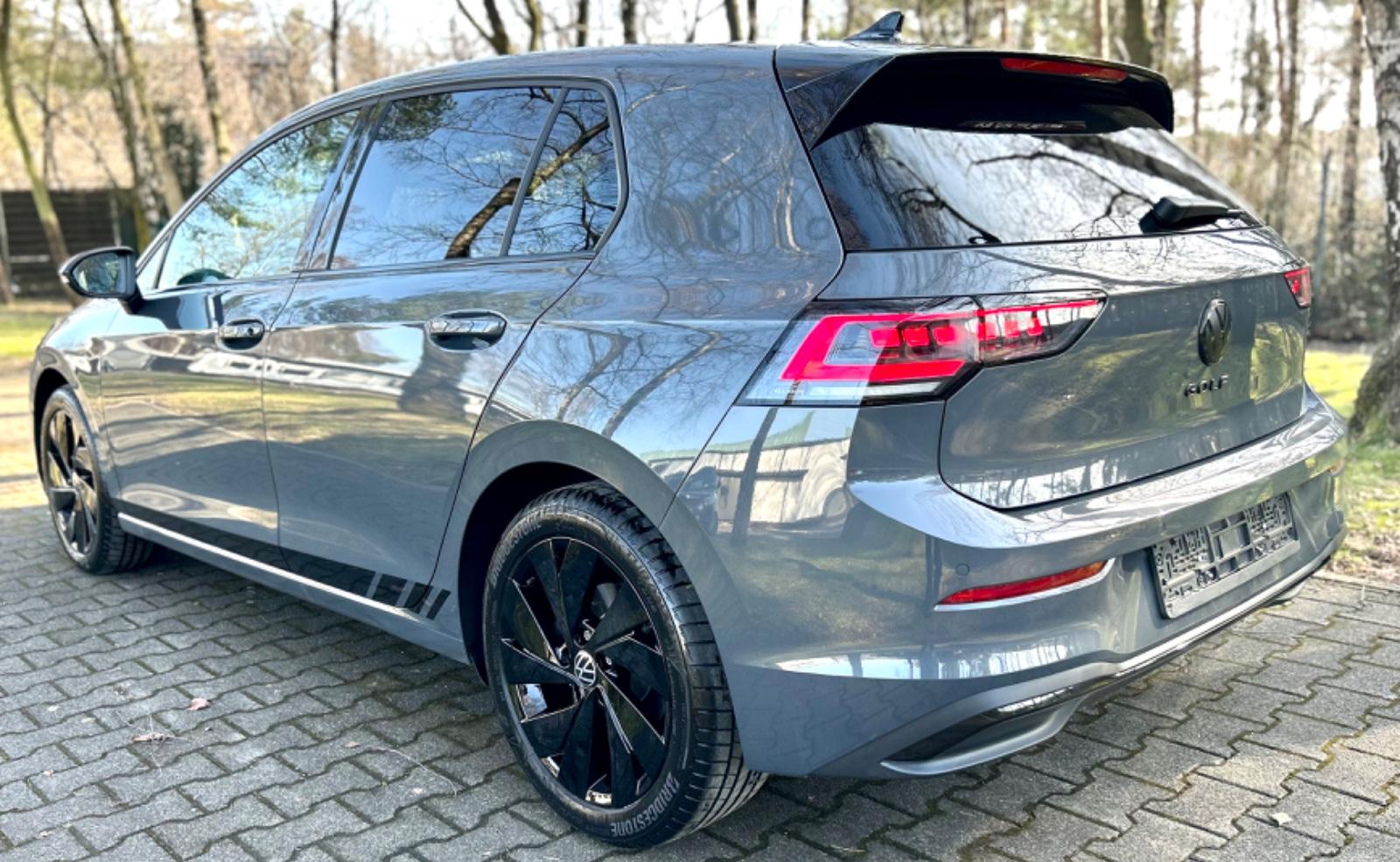 Volkswagen Golf VIII Style BLACK-LINE*LED IQ-LIGHT*ACC*HUD