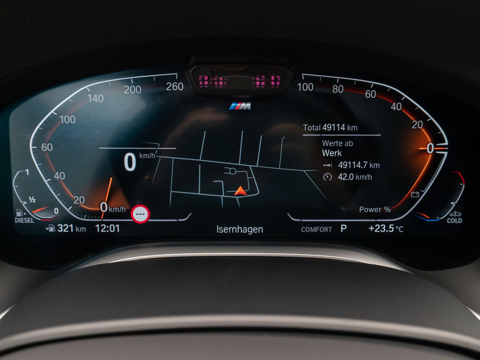 Fahrzeugabbildung BMW 740d xD M Sport 360°Laser HUD H/K SoftCl Massage