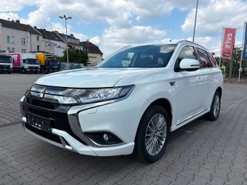 Mitsubishi Outlander - 2