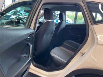 Seat Arona 1.6 TDI Style *AHK*SHZ*PDC*2.HAND*
